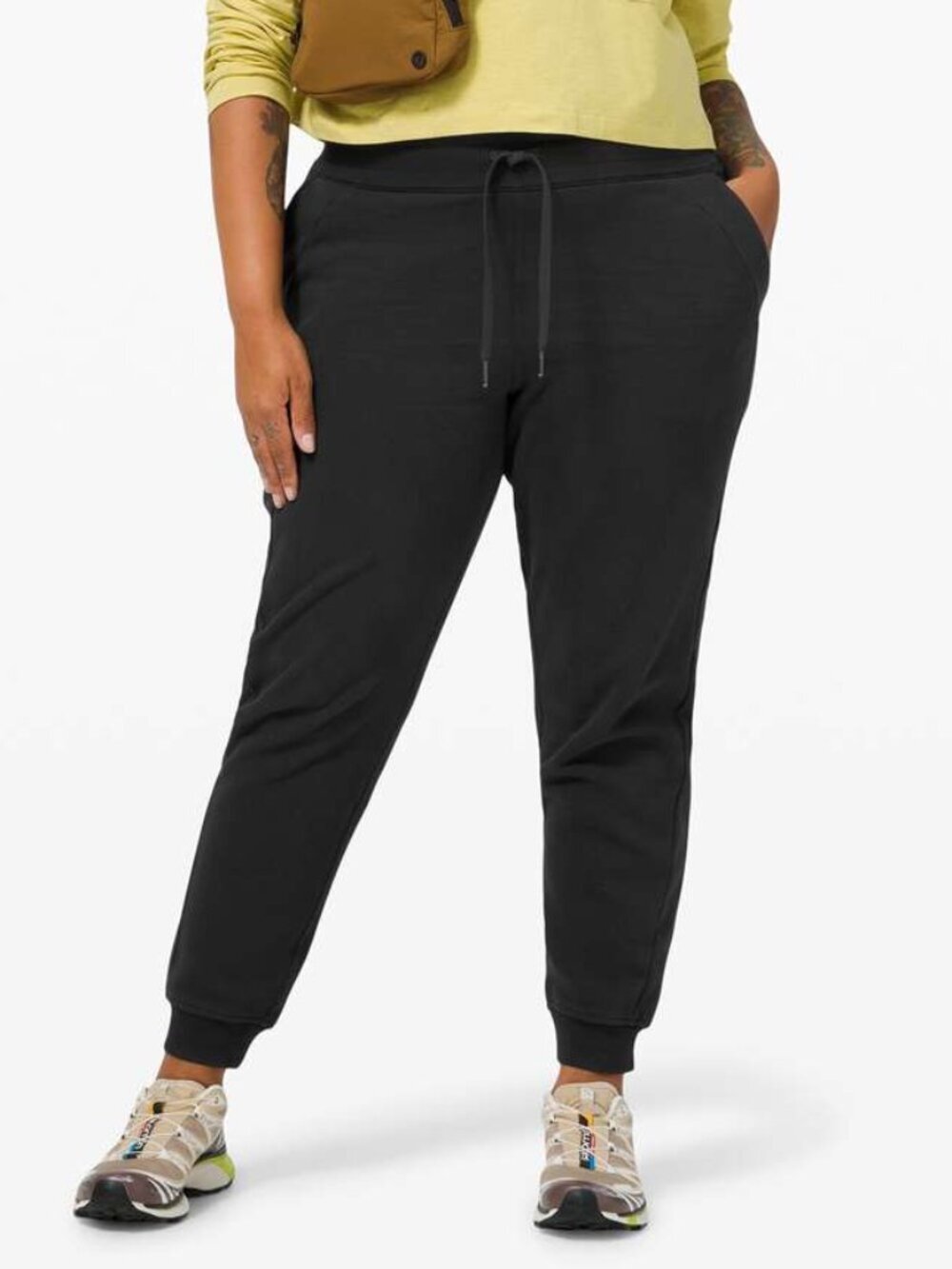 Lululemon Women's Black Scuba Jogger Pants Size 2 - 8529